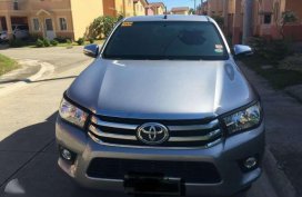 SELLING TOYOTA Hilux 2017 Model