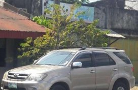 TOYOTA Fortuner 2008 model 580.k negotiable rush A1 conditon