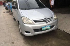 TOYOTA Innova e 2010 diesel FOR SALE