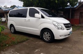 2011 Hyundai Grannd Starex vgt 2.5 Manual trans