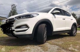 2016 Hyundai Tucson 20 CRDi GLS DSL Top of the line Additional Option