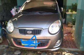 Im selling our pre loved 2010 Automatic KIA Picanto Titanium Grey.0 AT