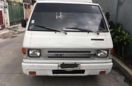 2003 Mitsubishi L300 FB Deluxe 295k nego