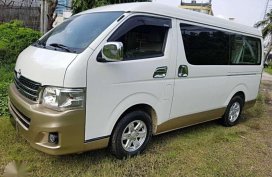 Toyota Hiace super grandia 2011 FOR SALE