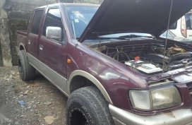 SELLING pick up ISuZu Fuego 2000