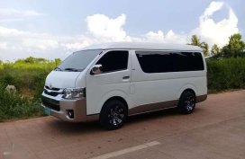 Toyota Grandia GL 2010 model FOR SALE