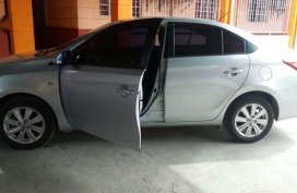 SELLING TOYOTA Vios E 2015 superman