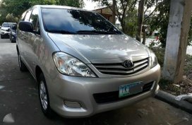 2011 Toyota Innova E 2.0 vvti Gasoline manual trans.