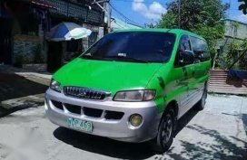 HYUNDAI Strarex van 1999 model 