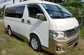 Toyota Hiace super Grandia 2011 FOR SALE