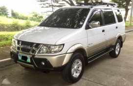 For sale Isuzu Crosswind 9 seater Manual transmission