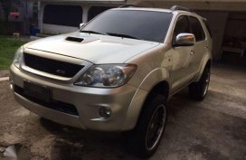 Toyota Fortuner 2005 model FOR SALE