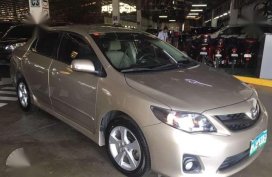2013 Toyota Corolla Altis 2.0 sedan FOR SALE