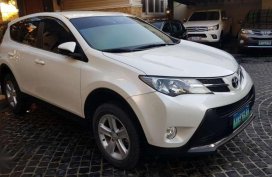 2014 Toyota Rav4 4x2 top of the line 