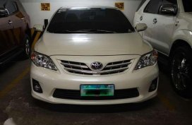 2012 Toyota Altis 1.6v Pearl White Top of the Line Push Start 