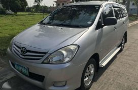 Toyota Innova e - 2010 manual diesel FOR SALE
