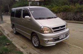 SELLING TOYOTA Hiace regius 2006