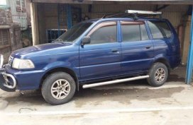 SELLING TOYOTA Revo GL  2002