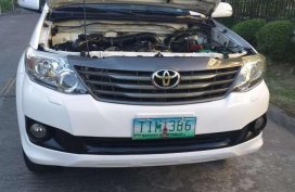 Toyota Fotuner 2.7G 2012 automatic gas