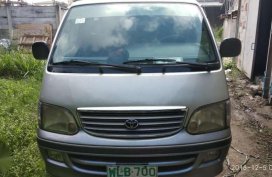 SELLING Toyota Hiace Grandia 2000 local diesel