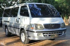 2000 Toyota Grandia for sale