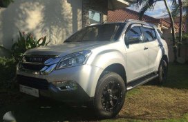 Isuzu MUX 2017 for sale