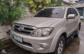 Toyota fortuner G 2008