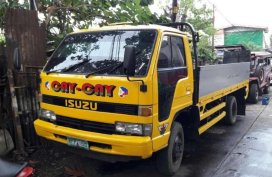 Well-kept isuzu elf for sale