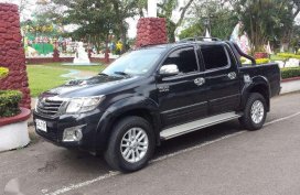 2014 Toyota Hilux Deluxe 4 X4 Crew Cab Pick Up Truck