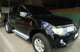 MITSUBISHI Strada 2008 pick up FOR SALE