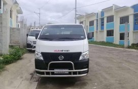 SELLING NISSAN Nv 350 2017