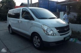 SELLING HYUNDAI Grand Starex 2010 HVX