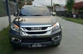 Isuzu Mux LS-A 4x2 3.0 diesel manual 2016 push start