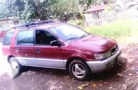 SELLING MITSUBISHI Space Wagon 2001