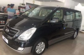 SELLING 2019 HYUNDAI Starex 38k all in