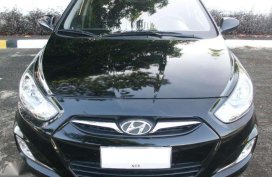 2012 Hyundai Accent (Super fresh like new)