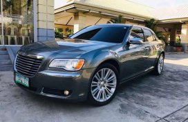 2012 Chrsyler 300c  Automatic transmission