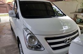 2011 HYUNDAI Grand Starex Gold FOR SALE