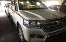 Toyota Land Cruiser 200 full option 2019 Available units