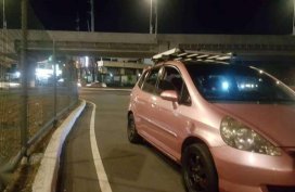 For Sale only. Honda Jazz Vtec 2006 AT Local