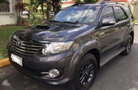 2015 Toyota Fortuner V Automatic Diesel Black Edition