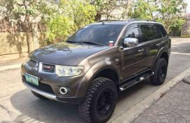 2013 Mitsubishi Montero gtv 4x4 automatic FOR SALE