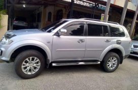 Selling Mitsubishi Montero gls v diesel 2015 
