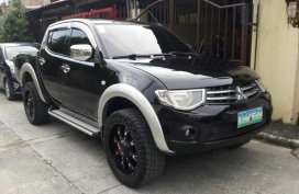 Selling Mitsubishi Strada 2010 MT