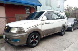 SELLING Toyota Revo 2003