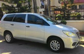 2015 Toyota Innova E for sale