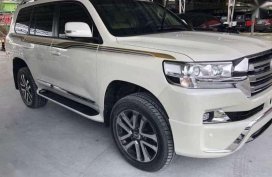 Brandnew 2018 TOYOTA Land Cruiser Dubai Version