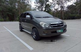 SELLING TOYOTA Innova G 2006