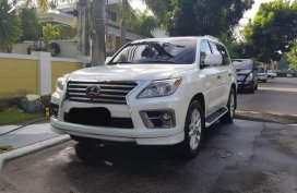 Like new Lexus LX 570 for sale
