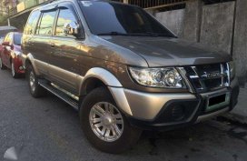 Isuzu Crosswind XUV MT 2012 for sale